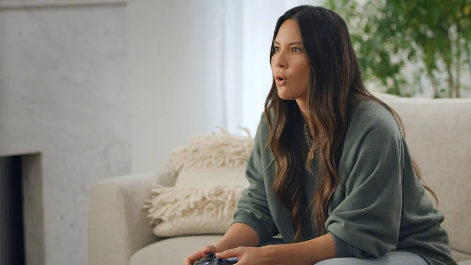 LG - "Zero In" Olivia Munn Spot by Chris Velona (Commercials)