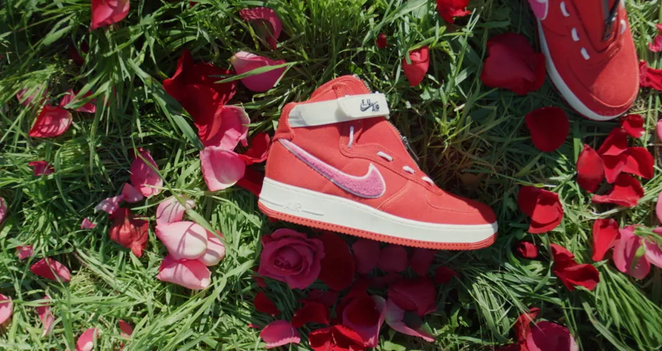 Nike - Emotionally Unavailable by Chris Velona (Commercials)